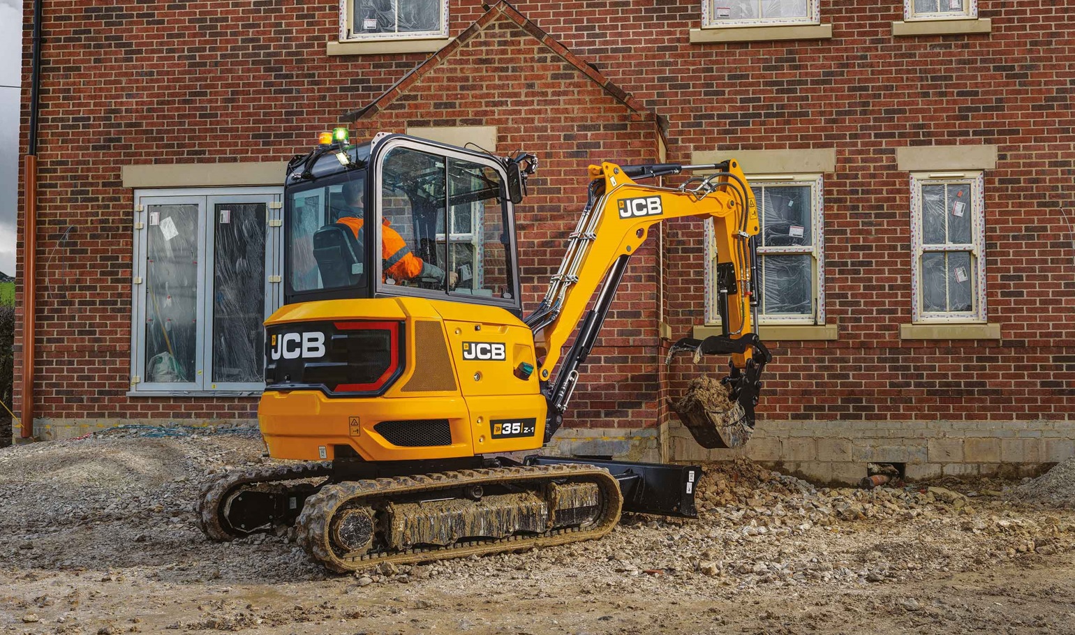 mini-ekskavator-jcb-35z-1